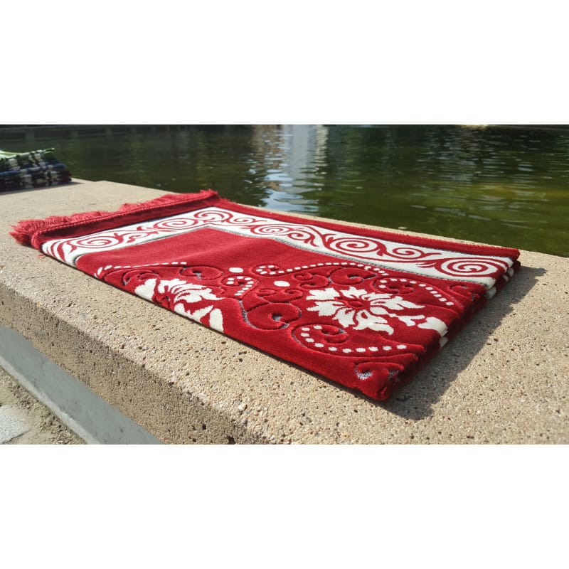 Tapis de Prière - motif fleurs - Fond Rouge Pourpre Sana Tapis de prière > Velours 3700495418300 Librairie Musulmane Al-imen
